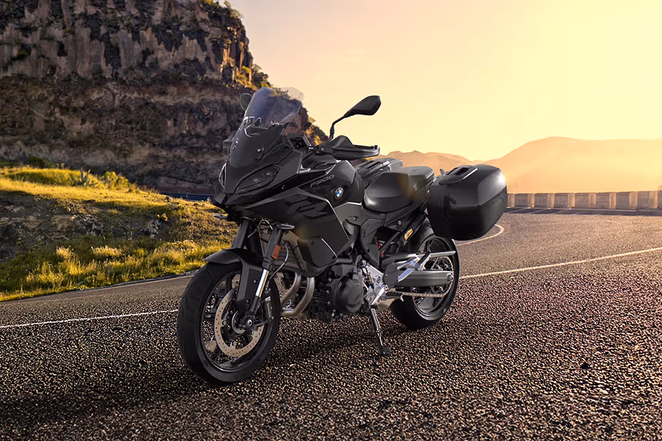 2025 BMW F 900 XR in Livermore, CA