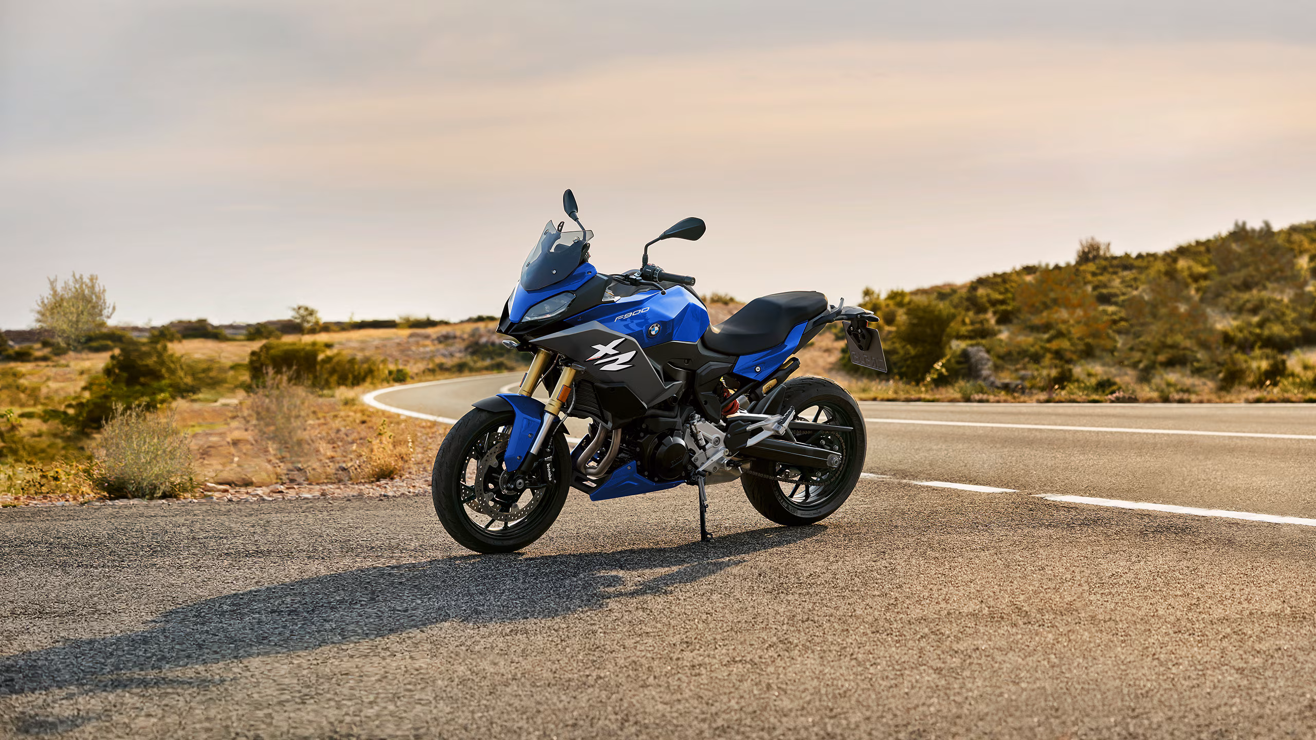 2025 BMW F 900 XR in Livermore, CA